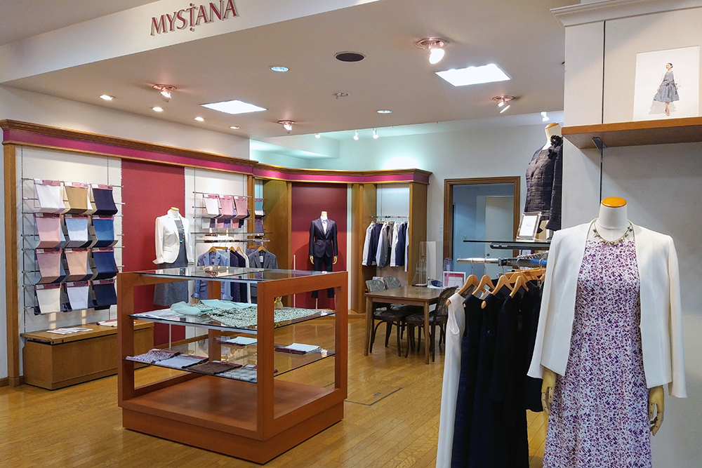 レディース・女性用オーダースーツ MYSTANA（ミスターナ） 馬込店 内観